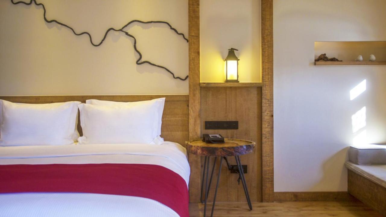 Lux* Tea Horse Road Benzilan Otel Dış mekan fotoğraf